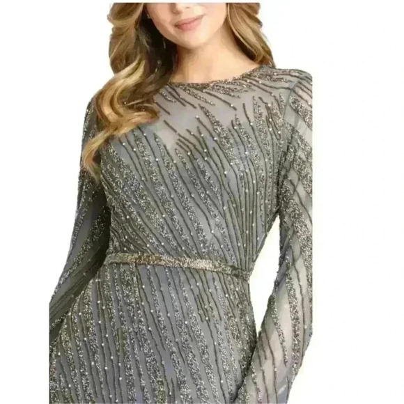 New Mac Duggal 5240 Beaded Illusion Neck Long Sleeve Maxi Gown - Size 10- Platin - Picture 4 of 12